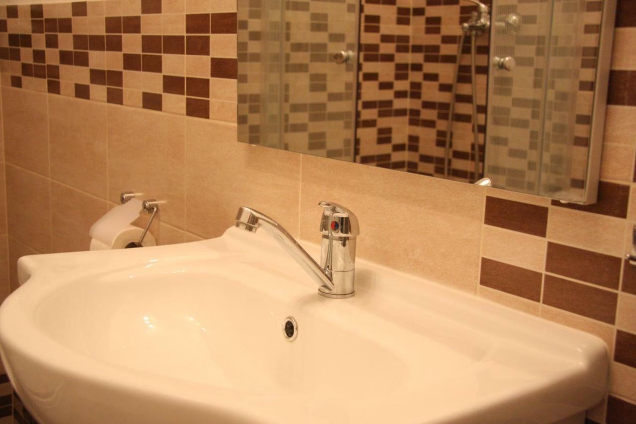 Apartment In City Center Рийека Екстериор снимка